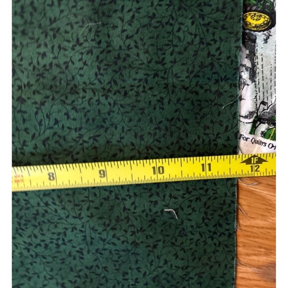 John Deere Scenic Daisy Kingdom Quilting Fabric Apprx 1 1/3 yd Plus Green Fabric - Picture 9 of 11